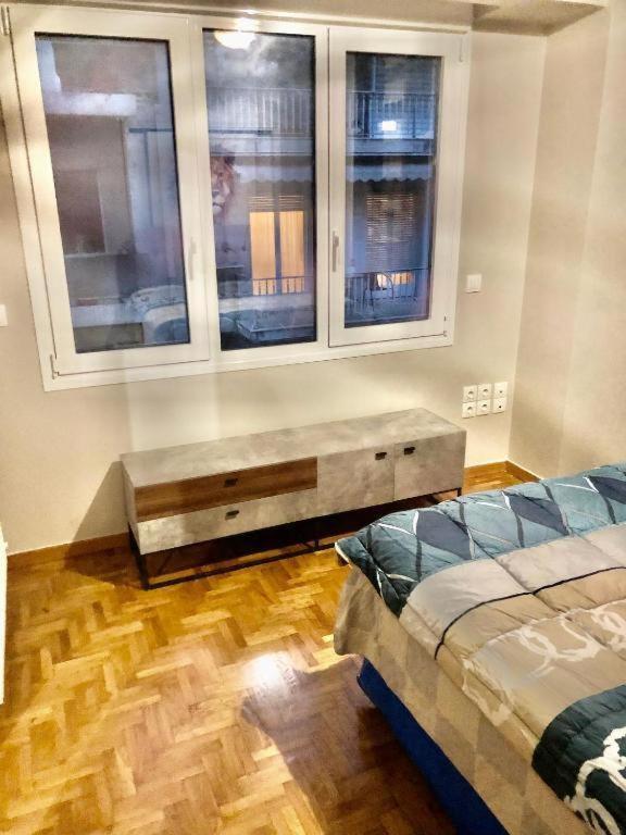 Economy Shared Apartment B In Central Athènes Extérieur photo